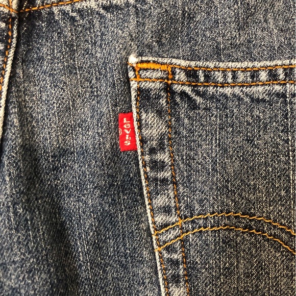 VTG Levi's Blue Jean Shorts Classic Denim Style Red Tab Mens 38x11 - Picture 3 of 5